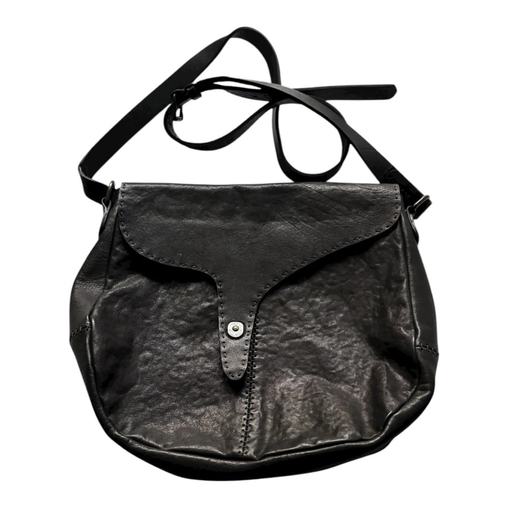 Johnny Farah crossbody medium size adjustable shoulder strap black leather bag